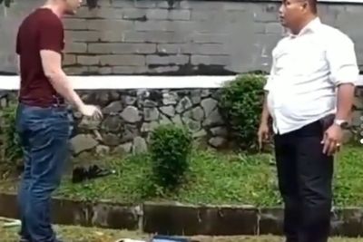 Viral Pria Bunuh Kucing di Sekolah, Netizen: Semoga Karma Datang Segera Untukmu!