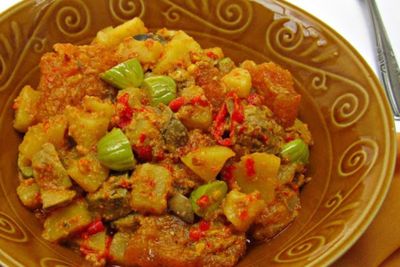 Coba Buat Sambal Goreng Kentang dan Krecek Yuk