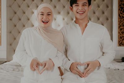 Rey Mbayang dan Dinda Hauw Positif Covid-19, Netizen Khawatir dengan Kondisi Bayinya
