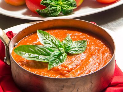 Coba Buat Sup Tomat ala Italia Yuk