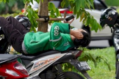 Momen Kocak Saat Driver Mengira Dapat Tip Besar, Ternyata Cuma Diberi Rp500 Perak