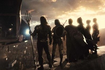 Zack Snyder Berharap Fans Desak Hadirnya Sekuel Justice League
