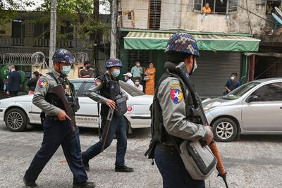Balas Dendam Warga Myanmar kepada Aparat, Ogah Kuburkan Jenazah Polisi