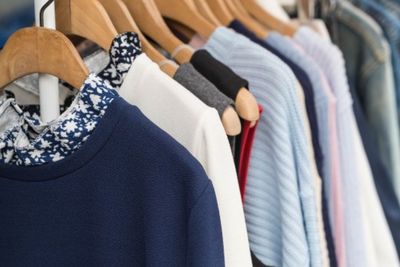 Tips Padu Padan Outfit yang Cocok di Segala Suasana