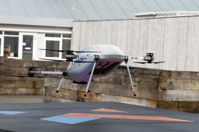 Menjalin Kerja Sama dengan Manna, Samsung Hadirkan Layanan Pengiriman Drone!
