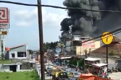 Pabrik Pembuatan Fiber Glass di Bogor Habis Terbakar