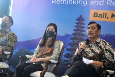 Menko Luhut Pastikan Keluarkan Visa 5 Tahun Bagi Wisatawan Mancanegara