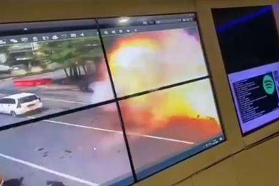 Video Detik-detik Terjadinya Ledakan di Depan Gereja Katedral Makassar
