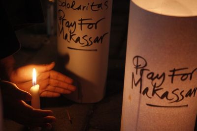 FOTO: Aksi Solidaritas Untuk Korban Ledakan Bom Makasar