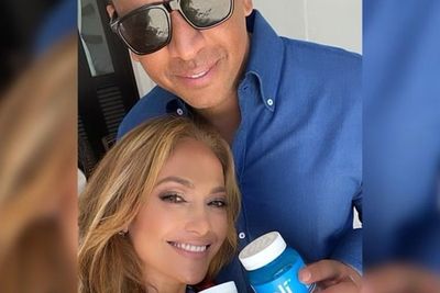 Jennifer Lopez dan Alex Rodriguez Dilaporkan Kembali Bersama!