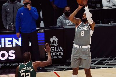 FOTO: Clippers Kalahkan Bucks 129-105 Untuk Kemenangan Keenam Beruntun