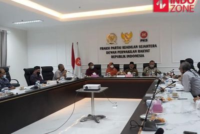 Bertemu Fraksi PKS, TP3 Desak DPR Buat Hak Angket Soal Kematian 6 Laskar FPI