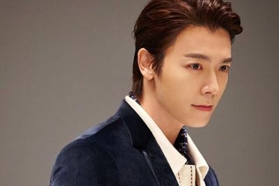 Rossa Ungkap Alasan Dong-Hae SUJU Bisa Jadi Model MV The Heart You Hurt  