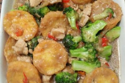 Bagaimana Kalau Hari Ini Buat Tumis Ayam dan Tofu?