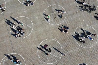 Mahasiswa Universitas Belgia Temukan Cara Baru Terapkan Social Distancing!
