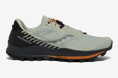 Selain Balenciaga, Saucony Juga Luncurkan Sepatu Track Terbarunya!