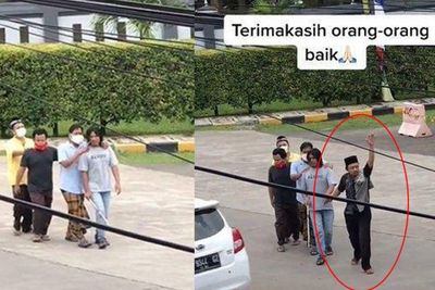 Potret Pria Berpeci Tolong 4 Penyandang Tunanetra Seberangi Jalan, Netizen: Berhati Mulia