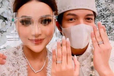 Atta dan Aurel Unggah Foto Perdana Usai Sah Jadi Suami Istri, Pamer Cincin di Jari Manis