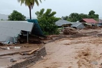 Pilu 23 Orang Tewas Terbawa Arus Banjir Bandang dan Longsor di NTT, Belum Dapat Bantuan