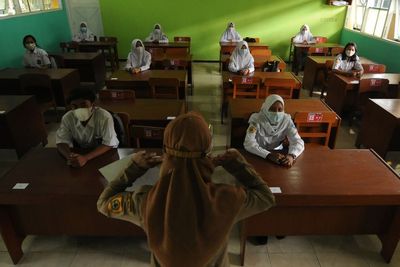 FOTO: Uji Coba Pembelajaran Tatap Muka SMK di Klaten