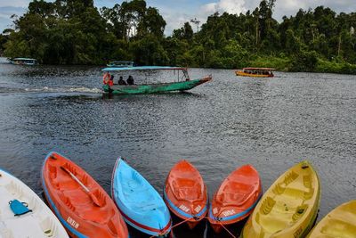 FOTO: Wisata Religi Situ Lengkong Panjalu