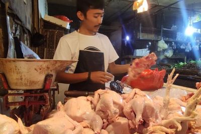 Harga Daging Ayam Merangkak Naik Menjelang Puasa