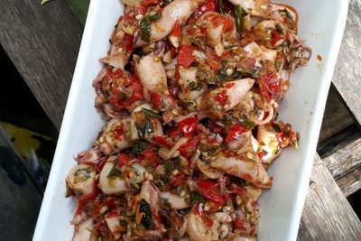 Begini Cara Mudah Membuat Sambal Cumi Bawang