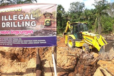 FOTO: Penertiban Sumur Minyak Ilegal di Jambi