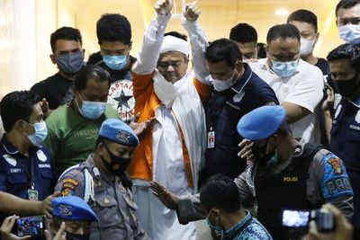 Rizieq Shihab Protes Sudah Bayar Rp50 Juta Tapi Malah Dipenjara, Ini Jawaban Hakim