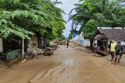 Presiden Jokowi Minta Percepatan Evakuasi Korban di NTT dan NTB