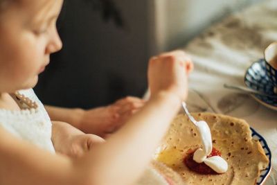 Sahur Bisa Jadi Momen Tingkatkan Bonding Bersama Anak Lho!