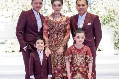 Foto Keluarga Tanpa Aurel Hermansyah, Ashanty: Masih Aneh Kalo Foto Ada yang Kurang