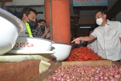 Mendag Klaim Harga Bahan Pangan Seperti Cabai dan Bawang Mulai Menurun