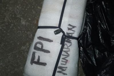 Soal Benda Mencurigakan Bertulis FPI Munarman di Depok, Polisi Alami Kendala Ini