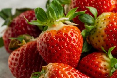 Buah Stroberi Bukan Golongan Berry, Ini Penjelasannya