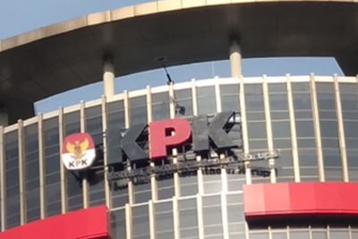 Tindak Pidana Korupsi Pengadaan Barang Bencana Covid-19, KPK Periksa Bupati dan Anaknya