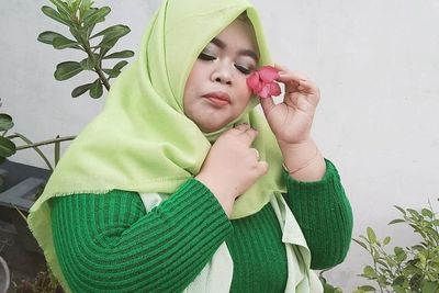 Kekeyi Asyik Nyanyi 5 Pacar Berondong , Netizen Salfok Lihat Wajahnya: Tambah Glow Up
