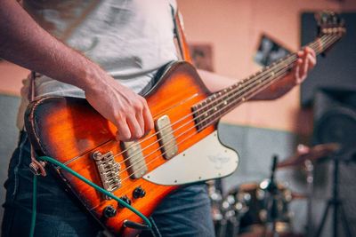 Miris Lihat Banyak Musisi Tak Dapat Hak Royalti dari Karya Cipta, Kemenkumham: Memilukan