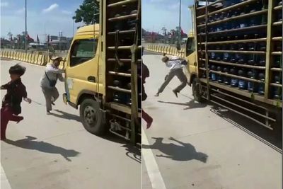 Mengerikan, Remaja Tertabrak Hingga Terbentur Trotoar, Hadang Truk saat Melaju Kencang