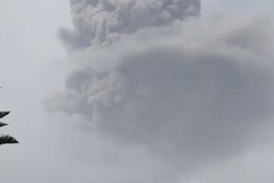 FOTO: Gunung Berapi La Soufriere Meletus