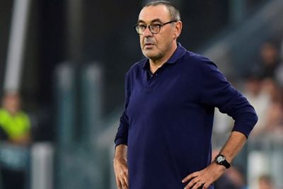 Maurizio Sarri Tolak Lamaran Fiorentina