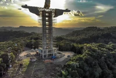 Patung Yesus Terbesar di Dunia Tingginya 43 Meter Mengalahkan Patung Christ The Redeemer