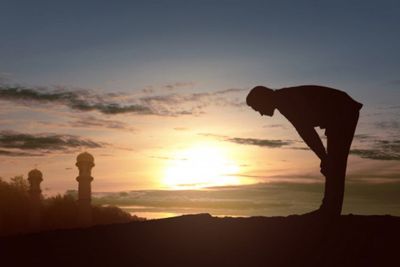 Tata Cara Sholat Dhuha Lengkap dengan Niat, Doa, dan Keutamaannya