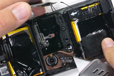 Seperti Ini Komponen Bagian Dalam dari Smartphone Lenovo Legion Duel 2