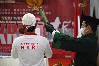 FOTO: Napi Terorisme Ikrar Setia Kepada NKRI