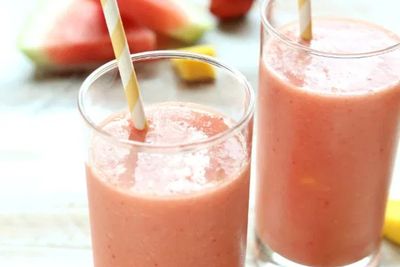 Yuk Buat Fruity Tutti Smoothie Yang Rasanya Segar Banget!