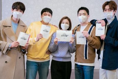 Yeay! Hospital Playlist Season 2 Segera Tayang, Catat Tanggalnya!