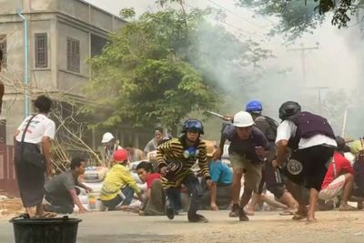 Sadis! Pasukan Keamanan Myanmar Tembaki Pekerja Medis yang Ikutan Demo