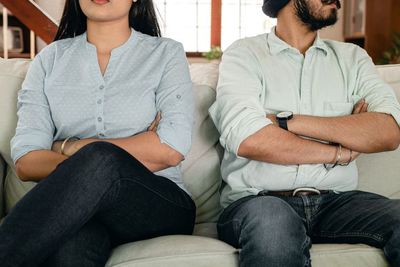 Pasangan di India Ini Pindah 18 Kali dalam 3 Tahun Karena Ketakutan Istri Terhadap Kecoa