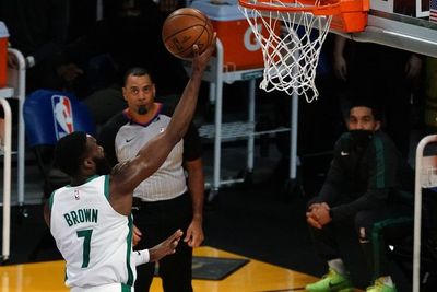 FOTO: Celtics Kalahkan Lakers 121-113 Untuk Kelima Kalinya Secara Beruntun